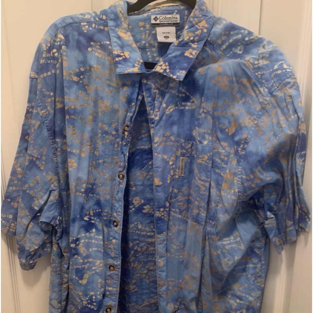 Columbia short sleep button down in great shape. XXL